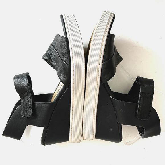 Sofft Verdi 2 Wedge Sandal Black Leather White Sole Hook and Loop Close Womens 8 - Picture 7 of 10